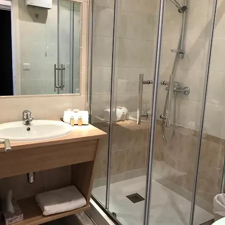 L'avenue Hotel Annot